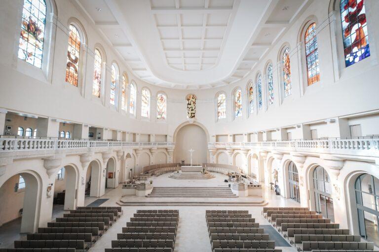 Intérieur lieu de culte